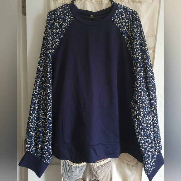 SHEIN Tops - New/SHEIN Curve/Blue Blouse/Long sleeves/Print sleeves/ 4XL